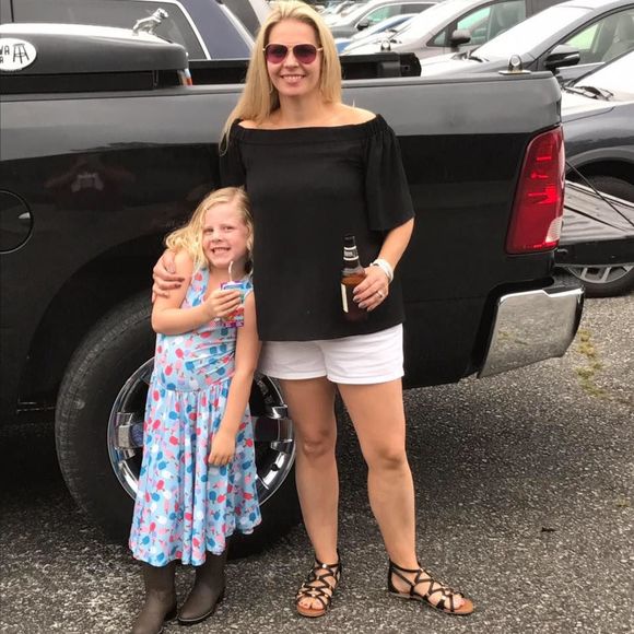 Meet your Posher, Misty - Picture 1 of 1